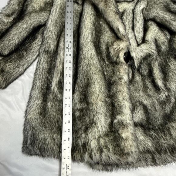 Women’s Vintage 1970’s - 1980’s Faux Fur Coat Union Made Silver Black READ - Picture 8 of 15